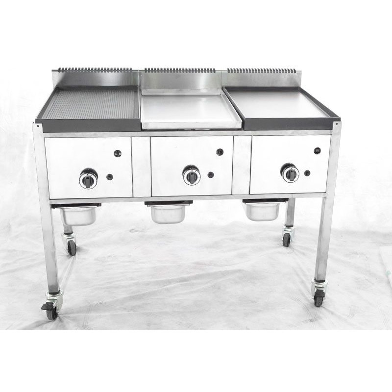 BARBECUE A GAS IN ACCIAIO INOX CM. 120X64 CON CARRELLO